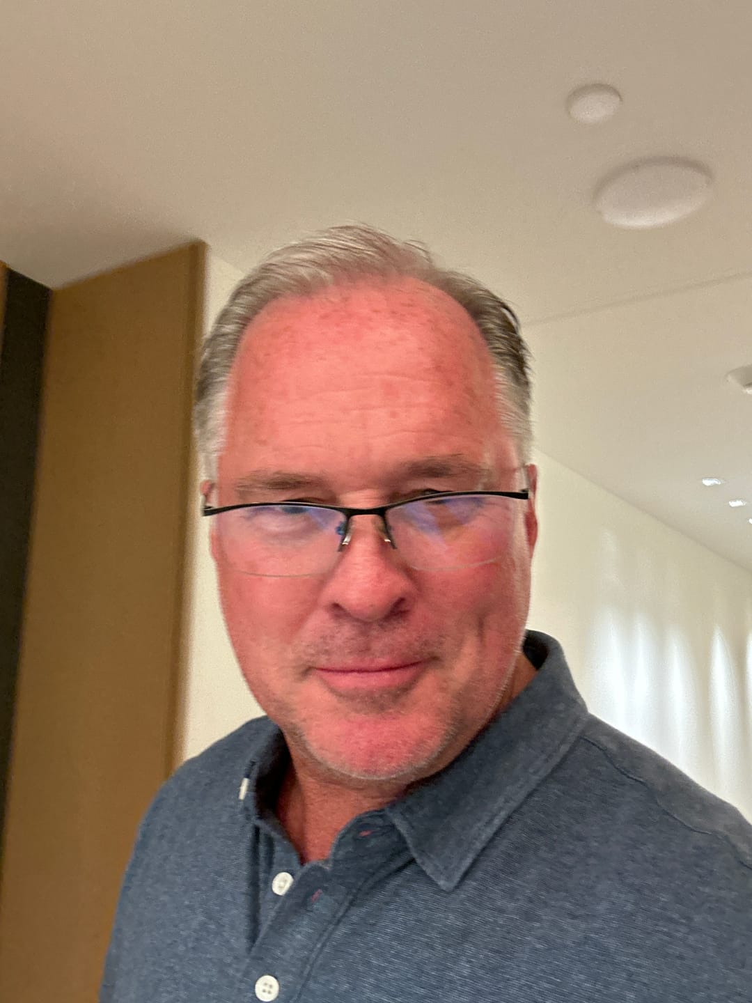 Customer photo review of Lumadux Anti Blue Light Glasses