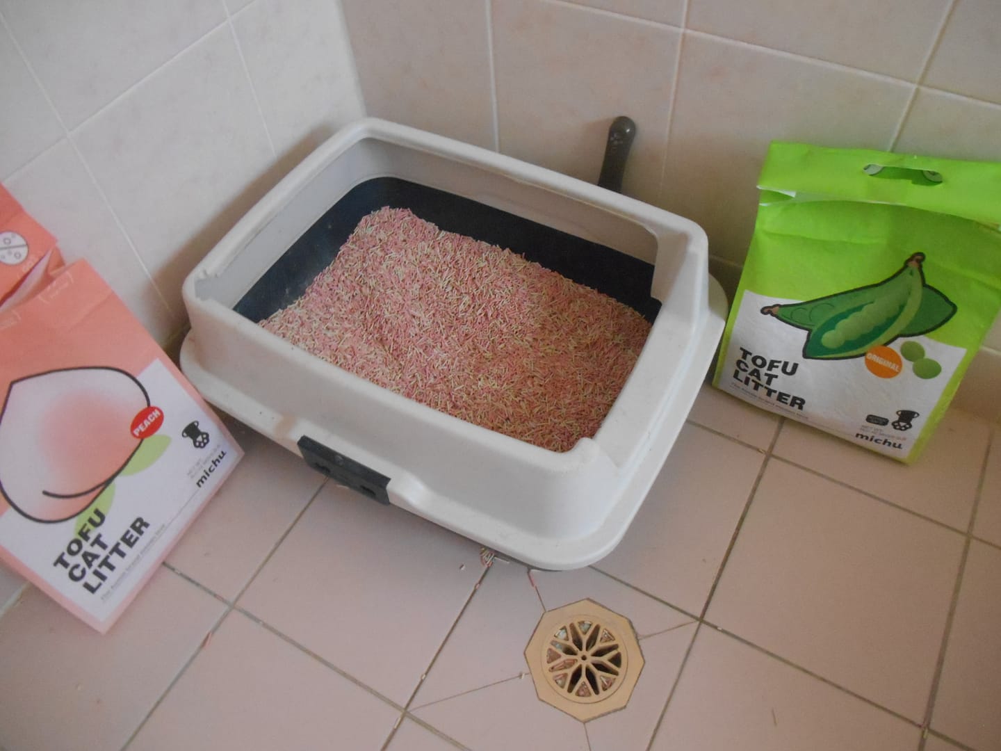 Customer photo review of Michu Tofu Cat Litter Gen3 6L- Dust-Free and Natural Clumping Tofu-Based Formula for Easy Cleanup