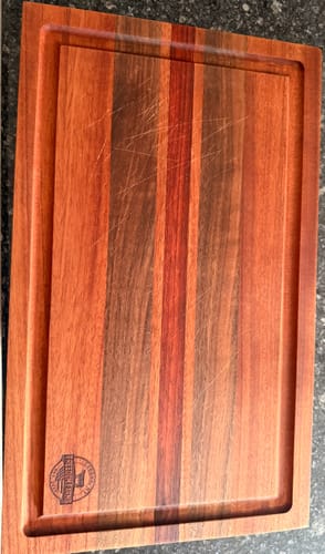 Customer photo review of FREEDOM FARMS CUSTOM-HAND MADE CUTTING BOARD (WITH JUICE GROOVE)