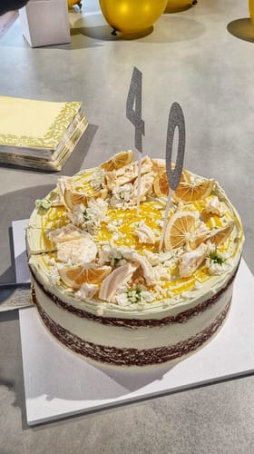 Customer photo review of lemon meringue cake