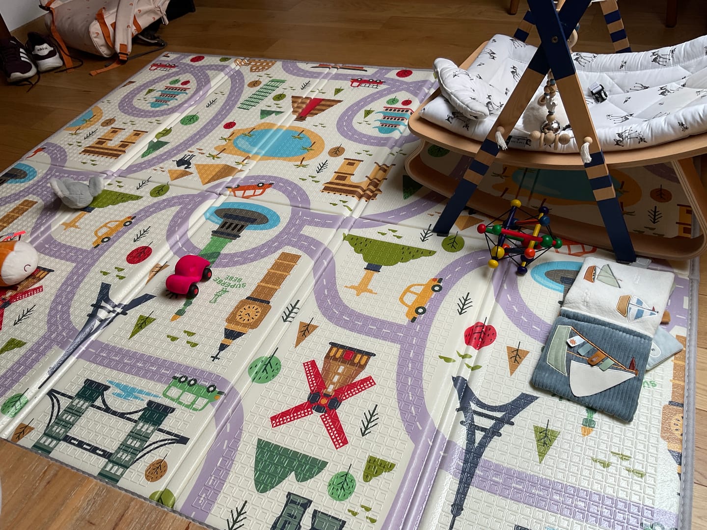 Customer photo review of Tapis Anti-Choc : Créez un grand espace de jeu !