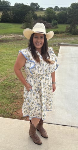 Customer photo review of Flutter Sleeve Floral Dress W/ Elastic Waist & Side Pockets