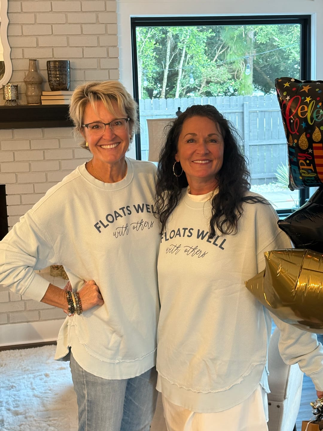 Customer photo review of Floats Well With Others
