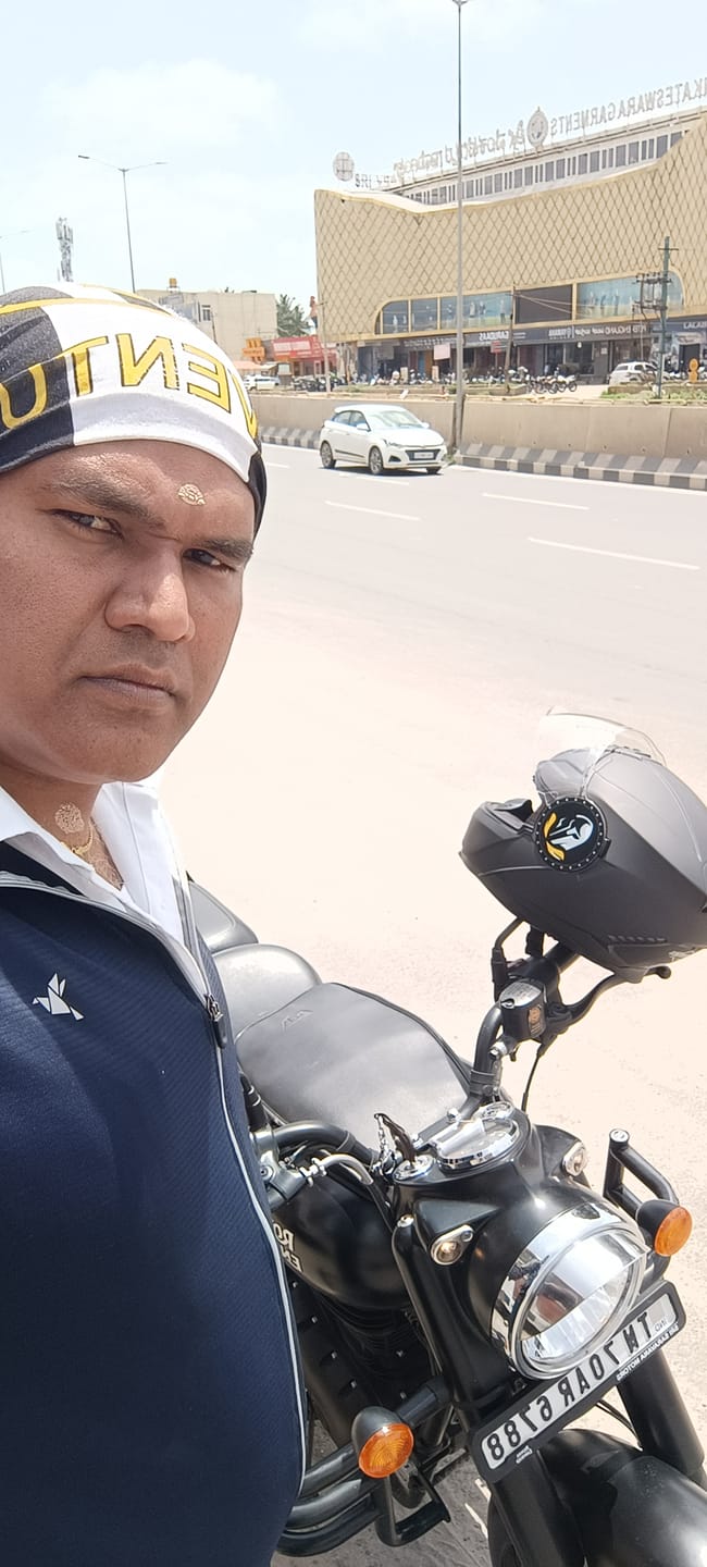Customer photo review of Navy Blue - Sunblock Jacket