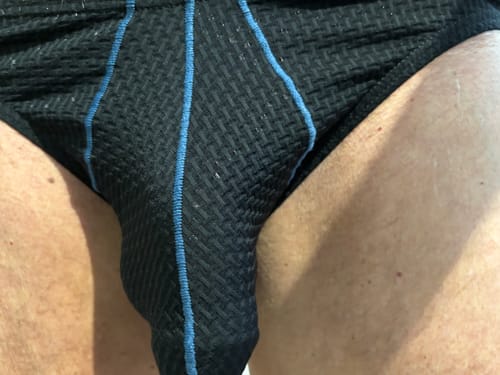 Customer photo review of 3 Pack Men's Ice Silk High-Elastic Breathable Briefs for Sports