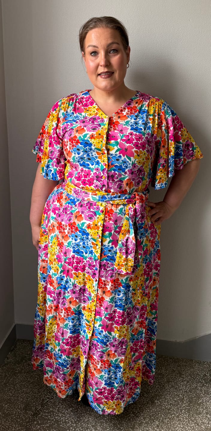 Customer photo review of Monika dress - lang kjole - summer garden