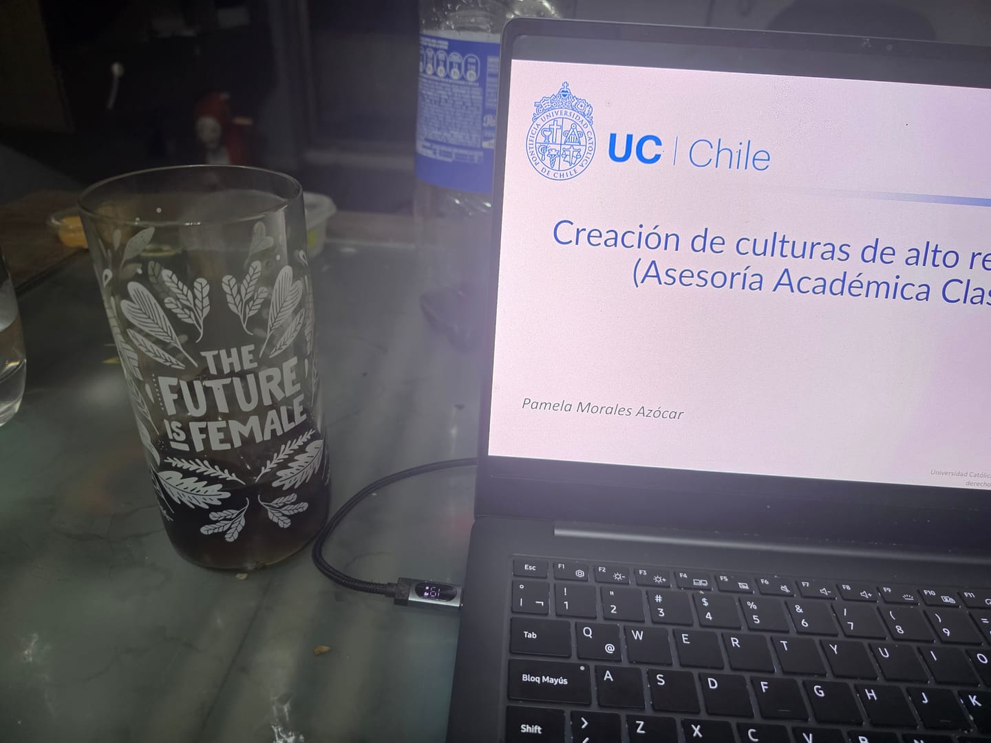 Customer photo review of Vasos Feministas Girl Power - Juego de 6 Vasos - 500 ml