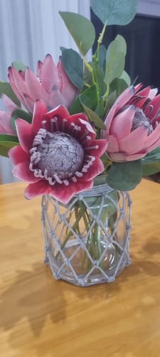 Customer photo review of Bulk 12pcs 15" Protea Stems for 9" Vase Wedding Table Flower Arrangements Wholesale