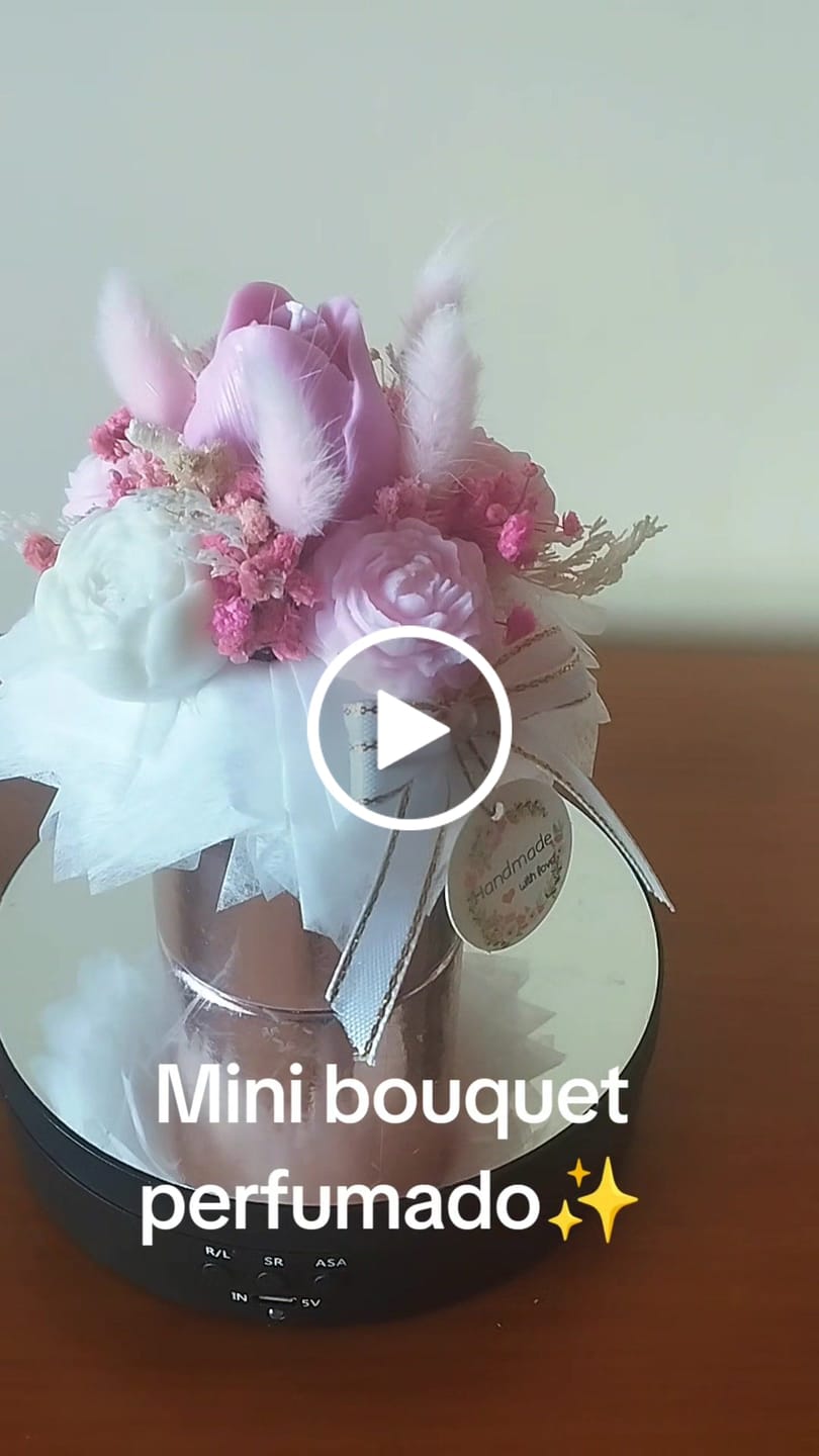 Customer video review of Fragancia ROSA
