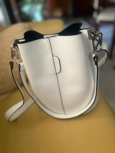 Customer photo review of GIOVANNAL - BIANCO