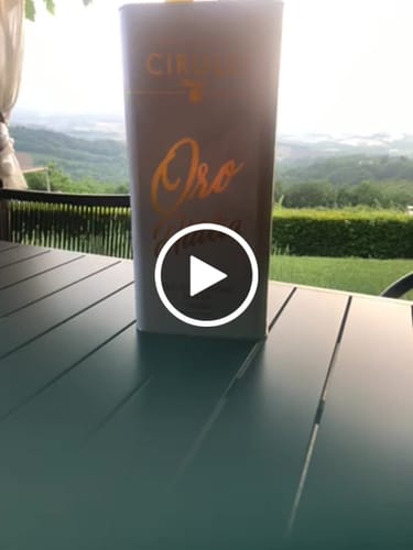 Customer video review of 1 lattina di olio extravergine di oliva • 5 Litri