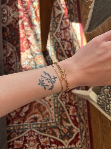 Customer photo review of Fine Essentials Bracelet