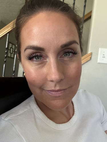 Customer photo review of Velvet Gossamer® Lash Featuring GripTex™