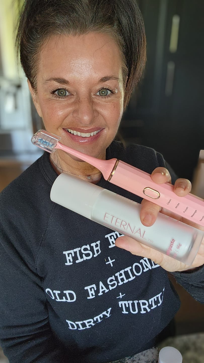 Customer photo review of Whitening Bubble Mint Toothpaste