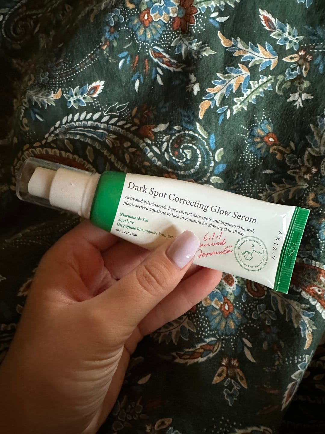 Customer photo review of Serums tumšo plankumu korekcijai AXIS-Y Dark Spot Correcting Glow Serum