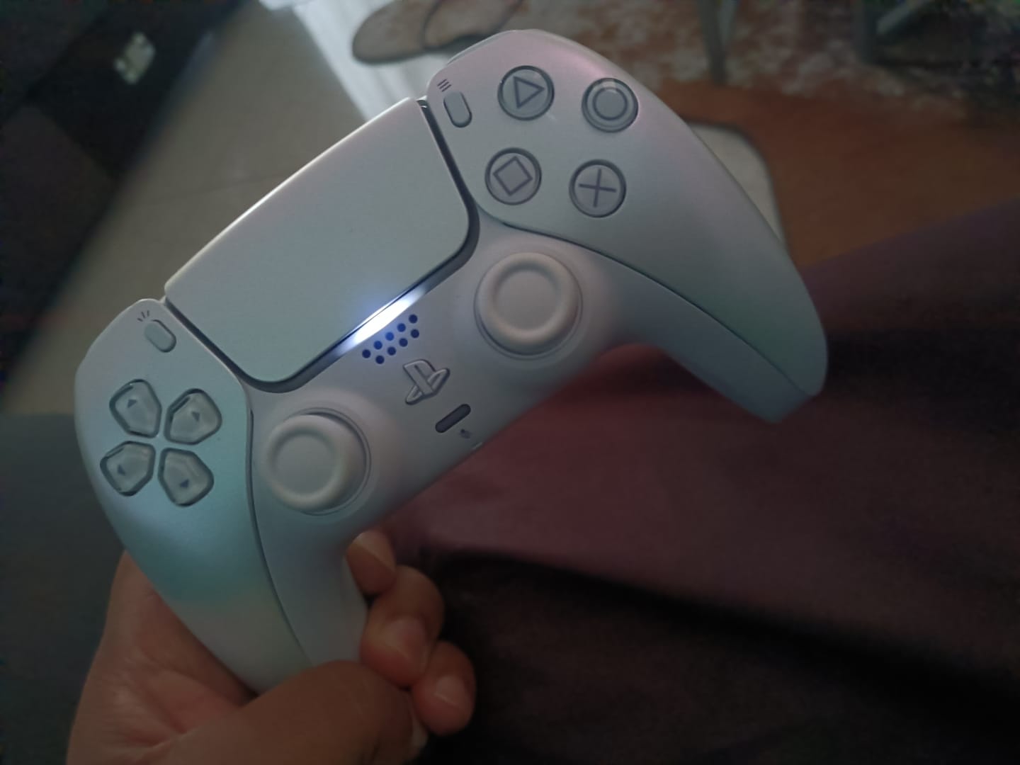 Customer photo review of PlayStation 5 (PS5) DualSense Wireless Controller - Chroma Pearl