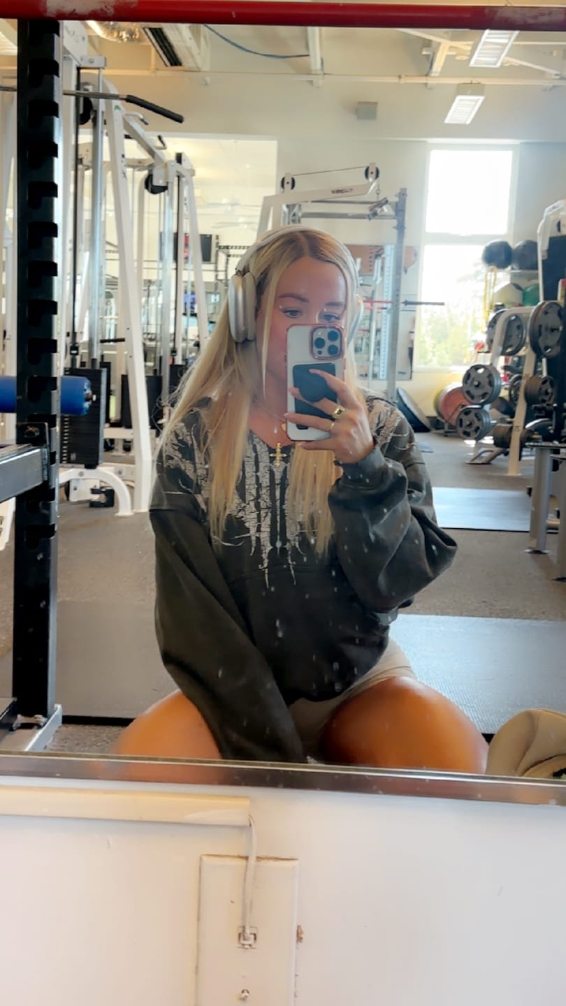 Customer photo review of 5082 - Anarchy Hoodies