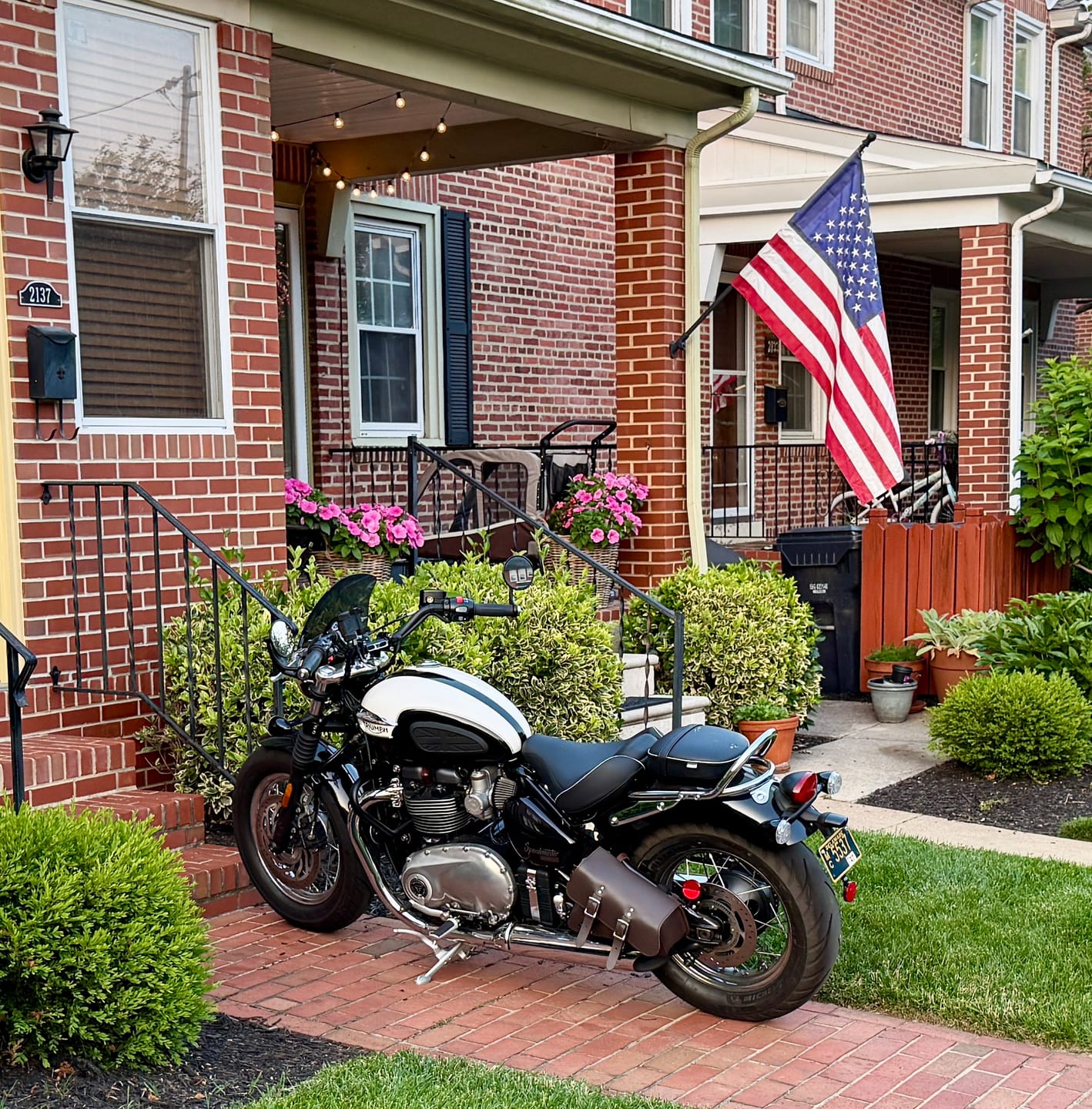 Customer photo review of Triumph Bobber Speedmaster Left Side Solo Bag - TBL01