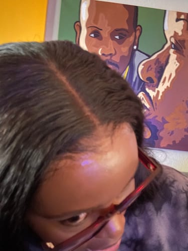 Customer photo review of CurlyMe 6x4 HD Lace Glueless Kinky Straight Wig Wear Go Pre Cut Lace Wig