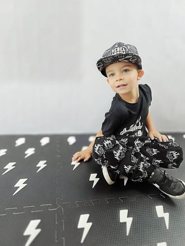 Customer photo review of Warped Tour Hydro Snapback [Midnight Edition]