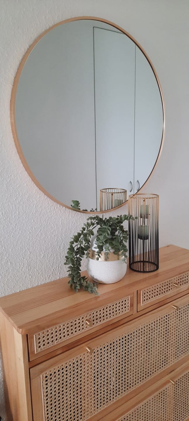 Customer photo review of Runder Spiegel mit Metallrahmen - Elegantes Design für Bad und moderne Wohnräume