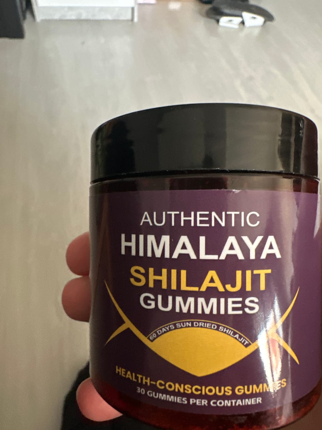 Customer photo review of Mindabolics Shilajit Gummies