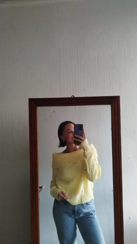 Customer photo review of SWEATER LINA AMARILLO