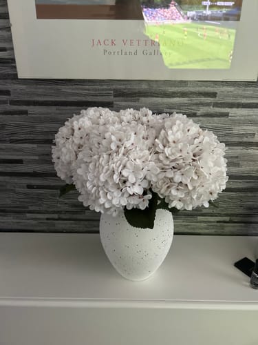 Customer photo review of Large Faux Hydrangea - White (5 Stems)