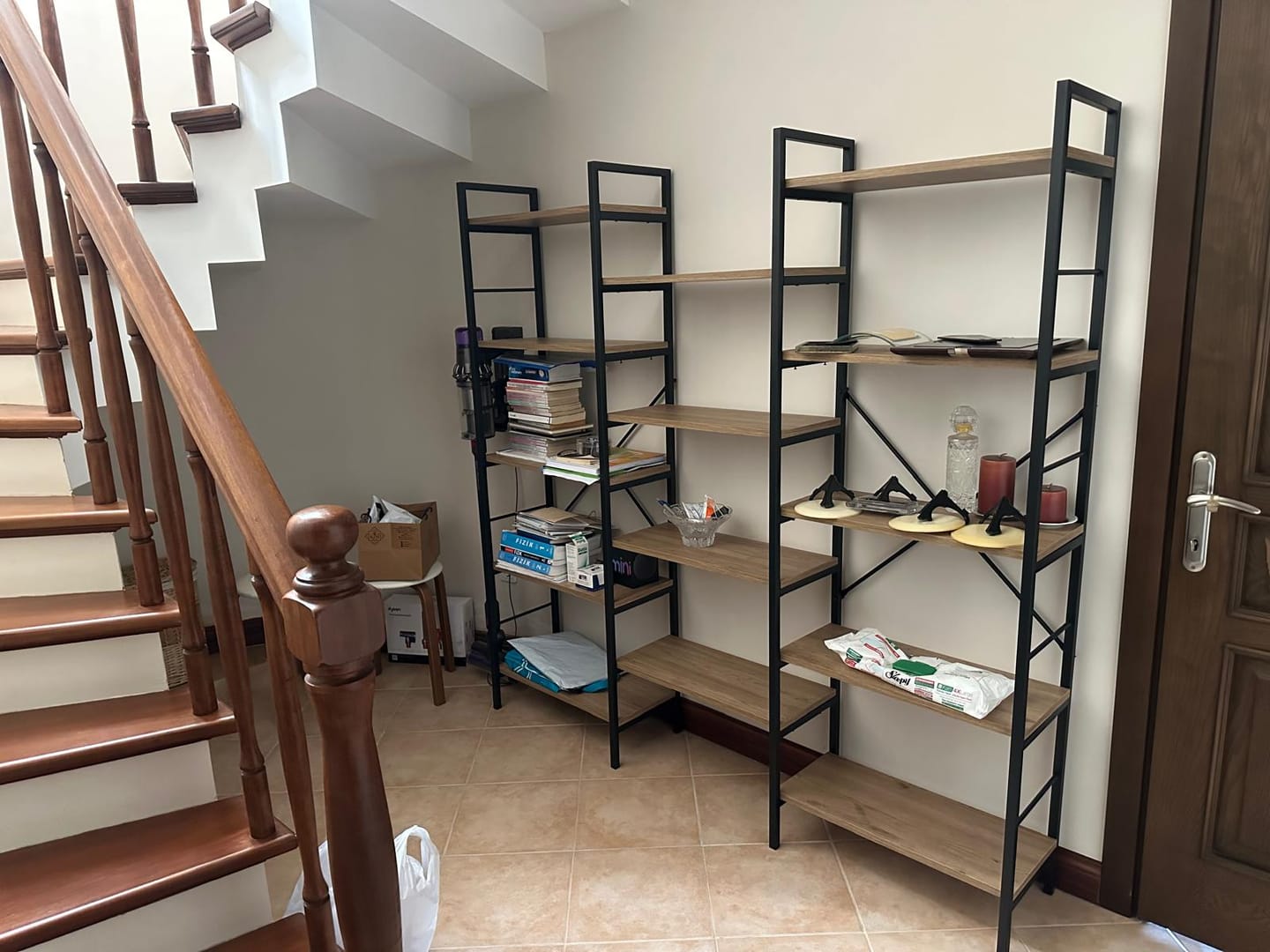 Customer photo review of Rani HC107 Metal 14 Raflı Geniş Kitaplık Ofis Çalışma Odası Çocuk  Odası Sepet Ceviz