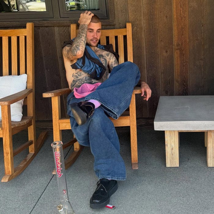 Customer photo review of Aelfric Eden  Baggy Barrel Big Pocket Jeans