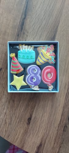 Customer photo review of Birthday Balloon Biscuit Box