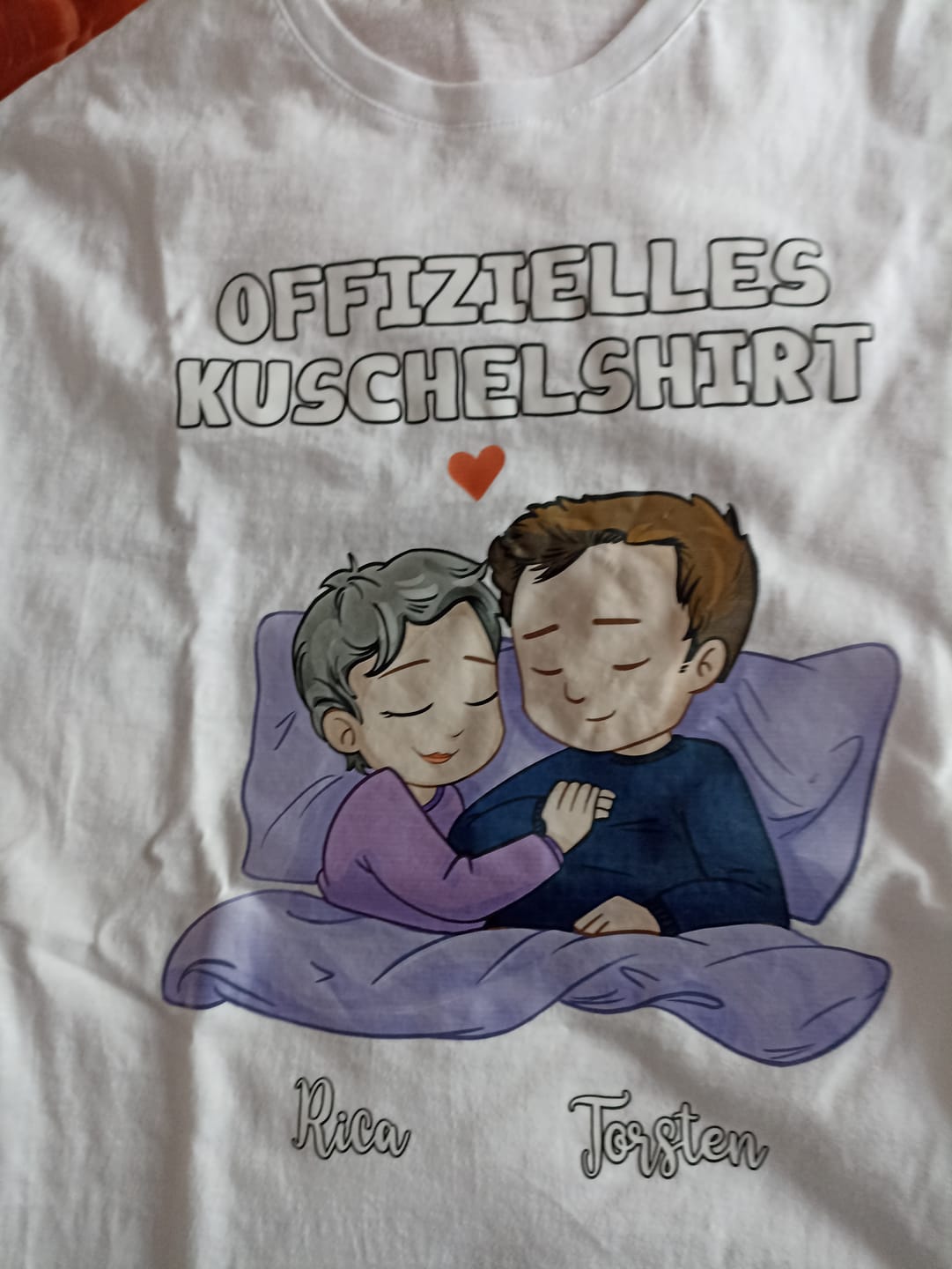 Customer photo review of Offizielles Schlafshirt - Personalisiertes T-Shirt für Paare