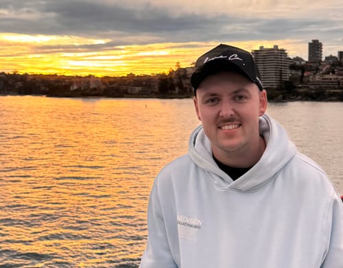 Lachlan R. review of Live Co. "Black Signature Series" A-Frame Snapback image 1 out of 1