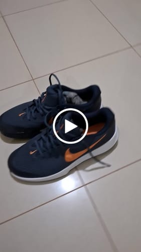 Customer video review of Nike Men's Vapor Lite 3 Hard Court Tennis Shoes