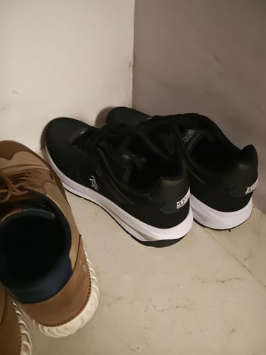 Customer photo review of Tenis Style Kelvin Negro