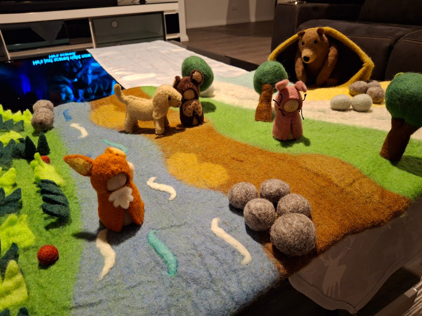 Customer photo review of Bear Cave Play Mat Playscape