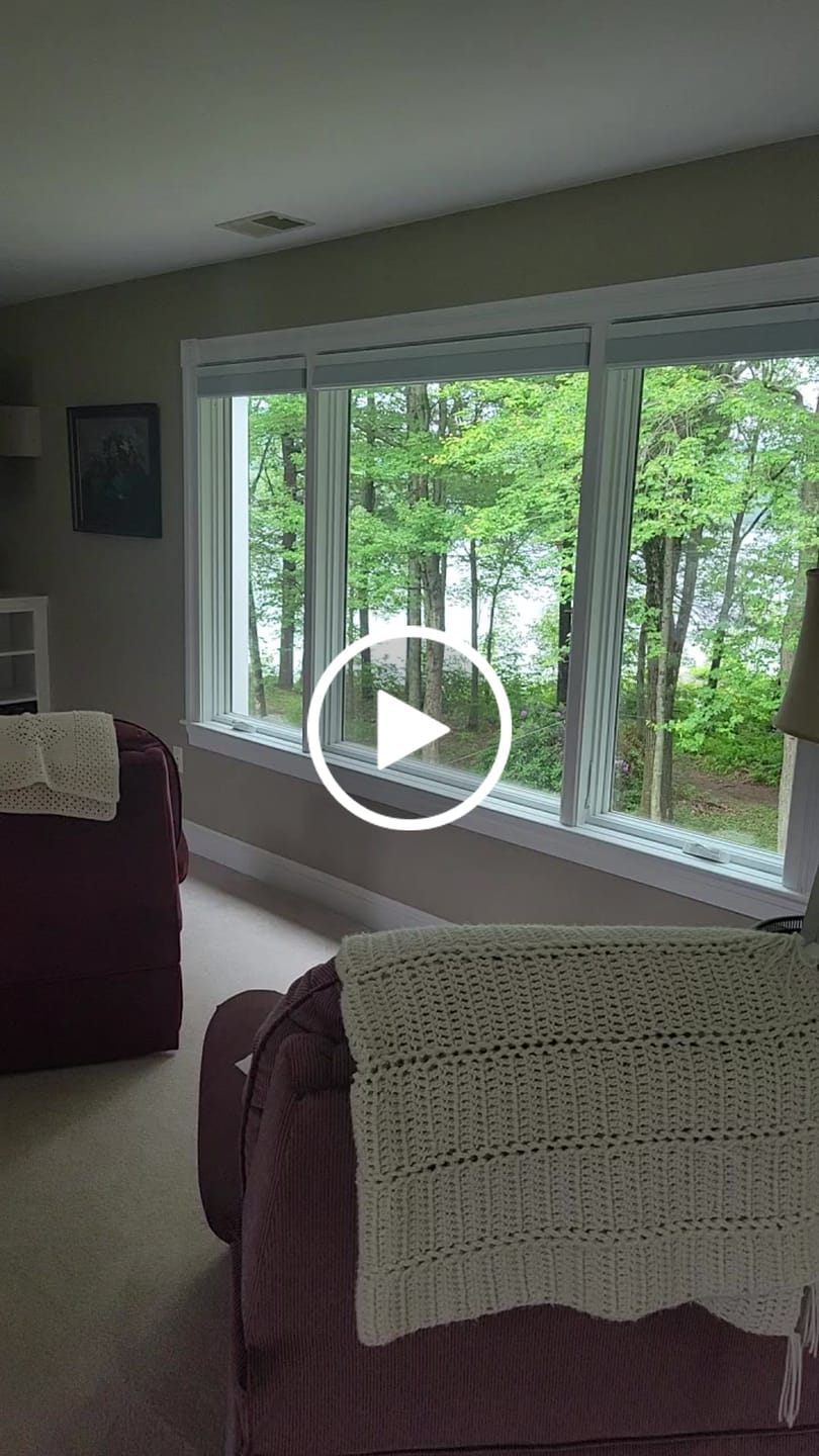 Customer video review of SmartWings Motorized Blackout Cellular Shades Nowa