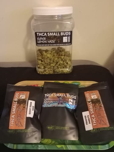 Customer photo review of Frosted Donuts Exotic THCA Flower