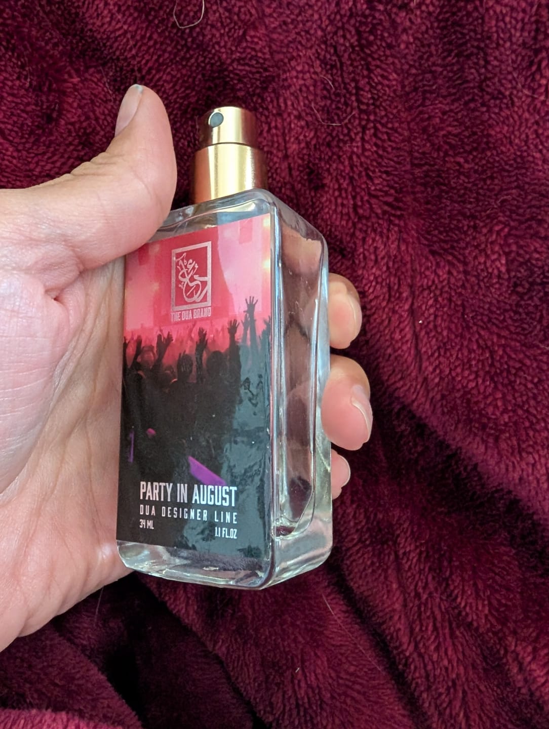 Customer photo review of Party In August