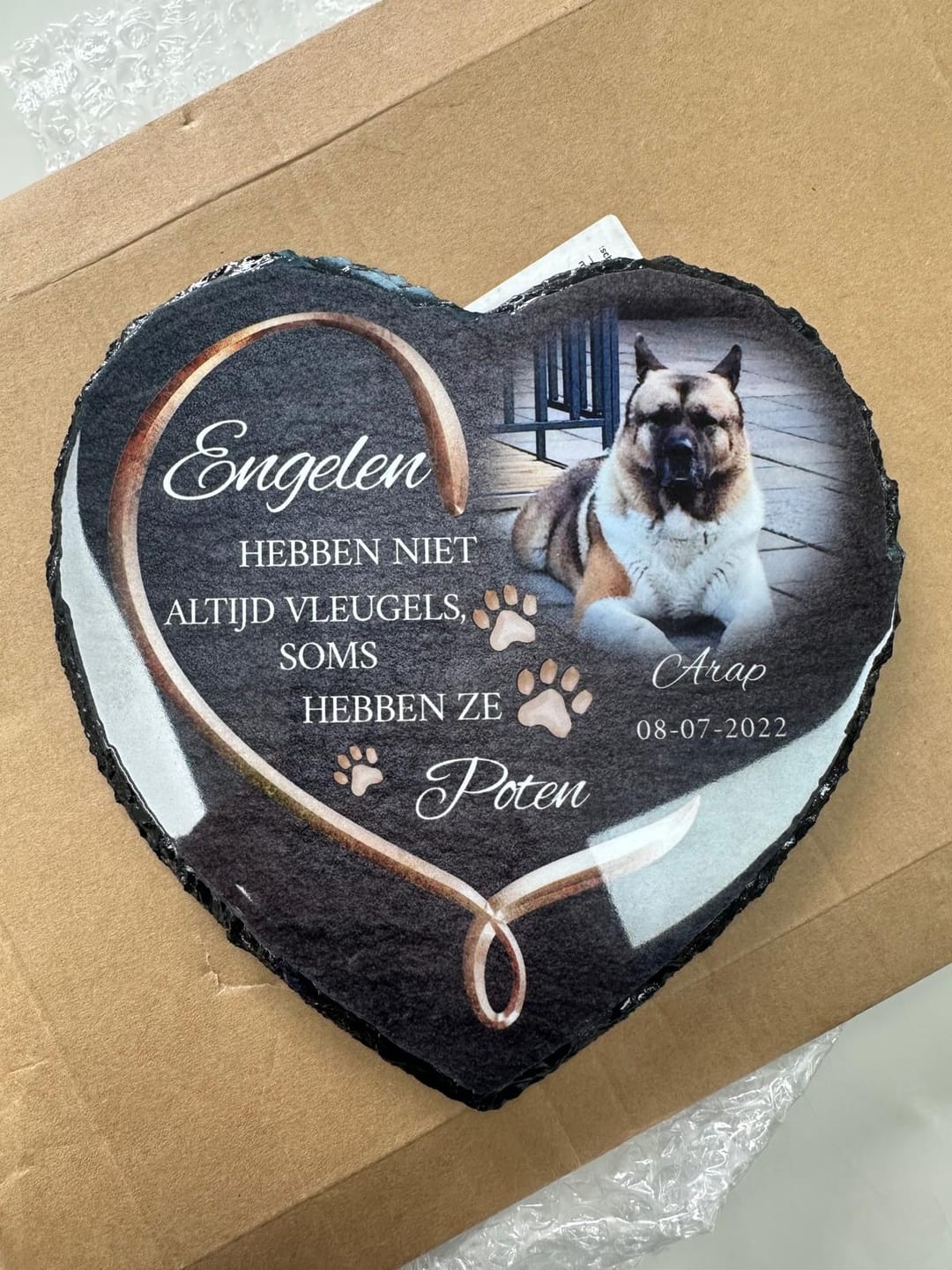 Customer photo review of Engelen hebben poten - Gepersonaliseerde leisteen hart