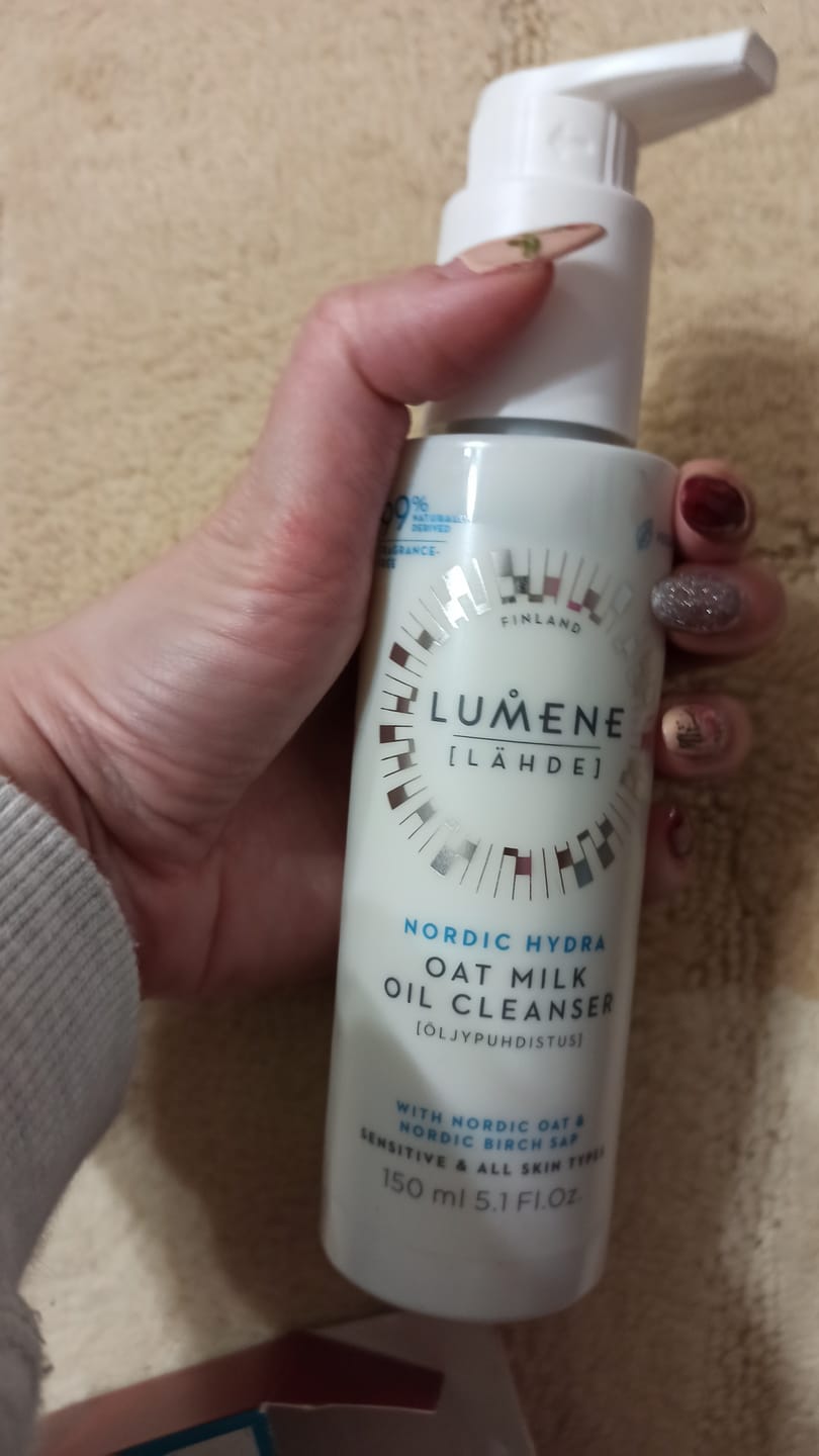 Customer photo review of Почистващо олио с пребиотик и овесено мляко Lumene NORDIC HYDRA Lahde