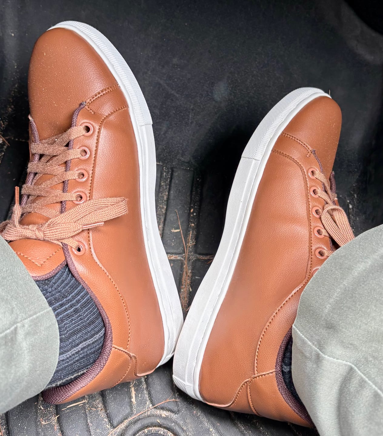 Customer photo review of Mercury Brown Elevator Sneakers