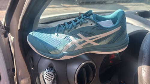 Customer photo review of Zapatilla Voleibol Asics Upcourt5 Blue Teal White Hombre