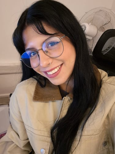 Customer photo review of CHAQUETA WORKER CARAMEL