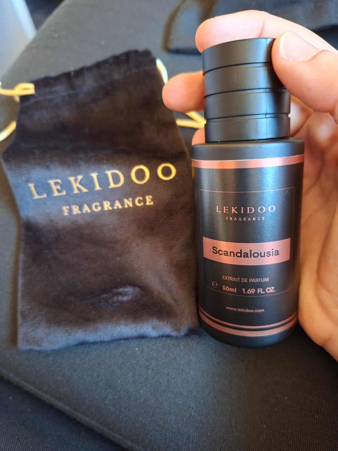 Customer photo review of Scandalousia