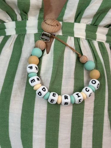 Customer photo review of Chupetero Personalizado Mint con Nombre en Silicona Orgánica | Nenina & Co.