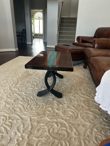 Customer photo review of 108 Curva 16" Curved Furniture Legs