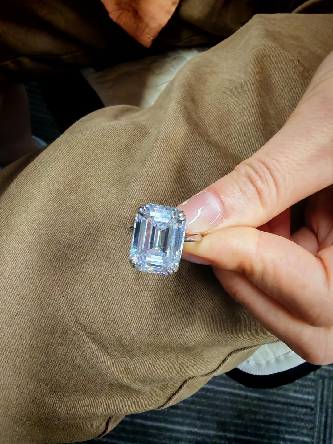 Customer photo review of S925 5.0/11.5 Ct Emerald Cut Engagement Ring In Sterling Silver Classic Everyday Wearable Ring