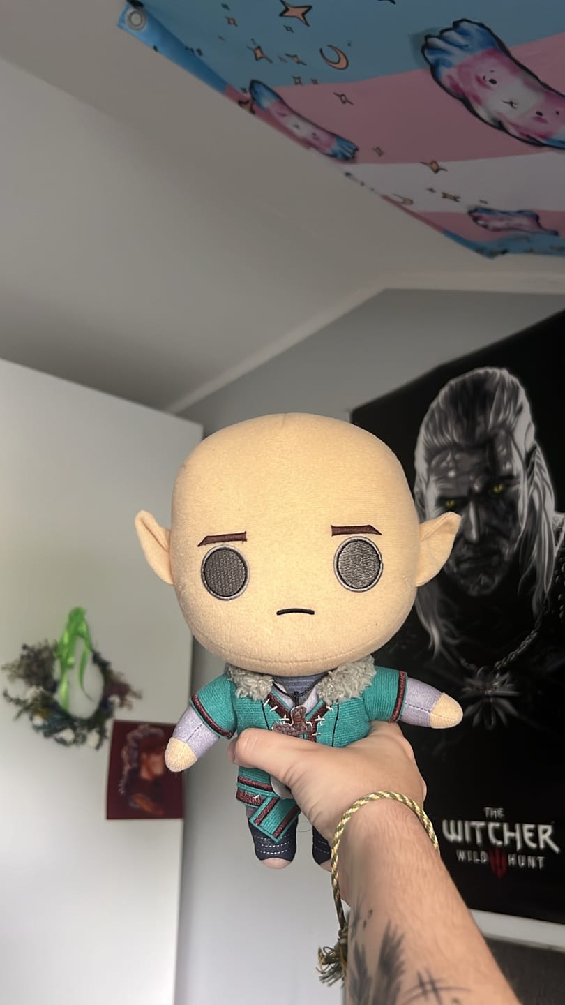Customer photo review of Dragon Age - Solas Collector's Plush