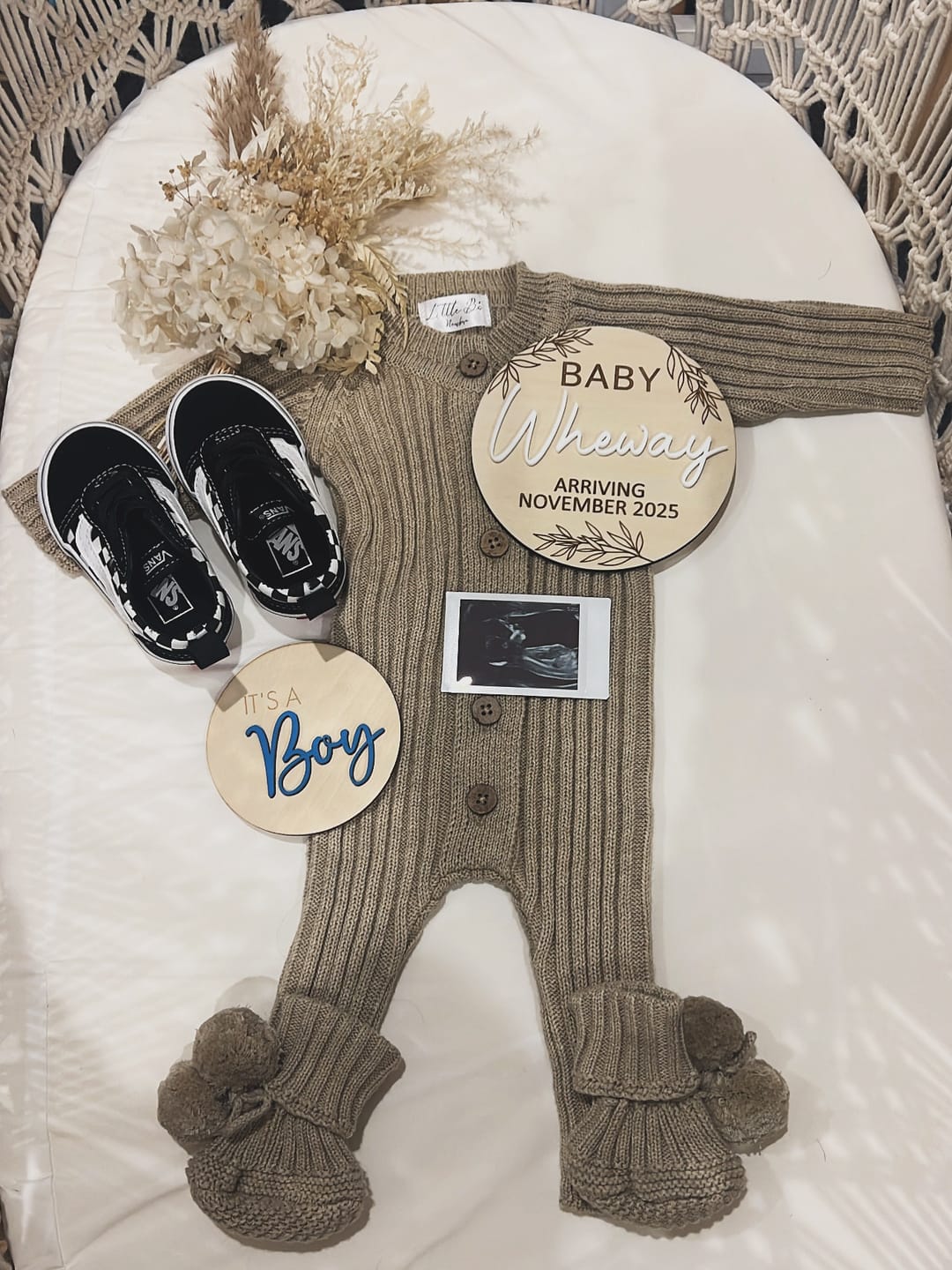 Customer photo review of Pregnancy Announcement Plaque with Acrylic Name